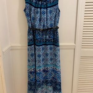 Sleeveless midi dress